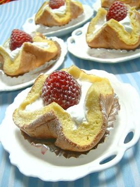 ふんわり*かわいい苺ざくろケーキ♪